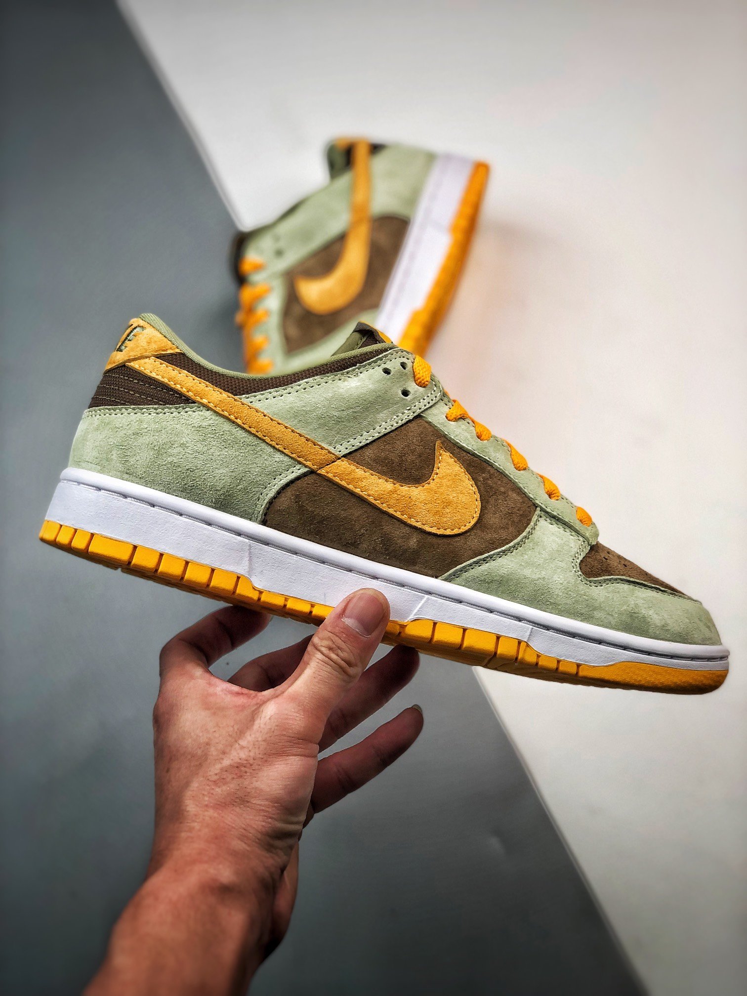 320 Nike Dunk Low SE "Dusty Olive" 绿棕橙配色DH5360-300