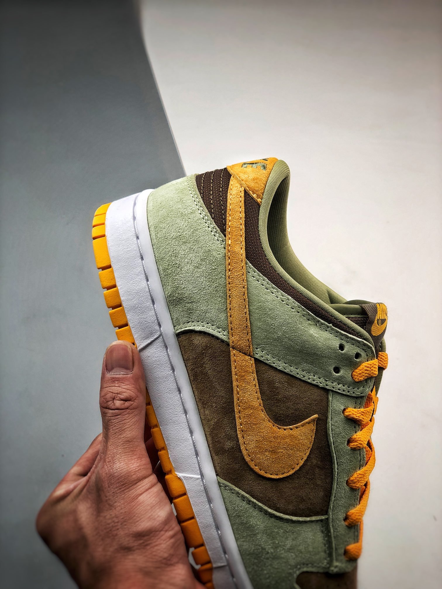 320 Nike Dunk Low SE "Dusty Olive" 绿棕橙配色DH5360-300